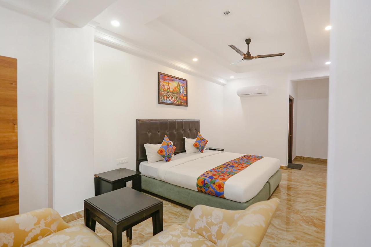 Hotel Fabexpress Taj Residency Near Yashobhoomi Convention Centre Dillí Exteriér fotografie