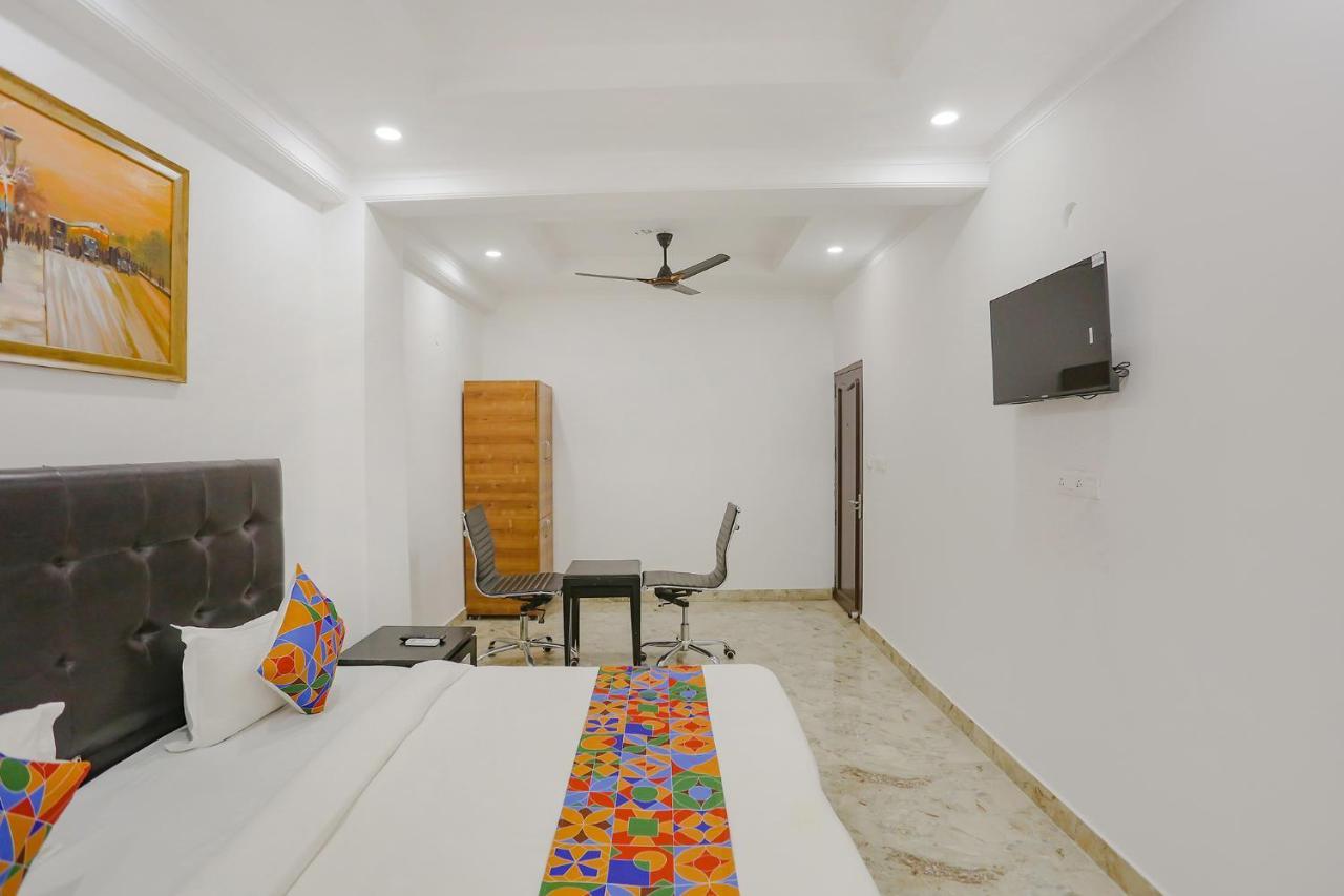 Hotel Fabexpress Taj Residency Near Yashobhoomi Convention Centre Dillí Exteriér fotografie