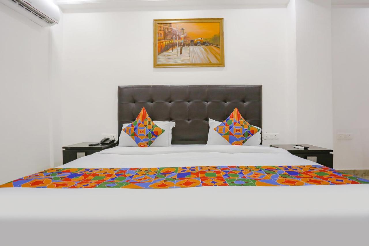 Hotel Fabexpress Taj Residency Near Yashobhoomi Convention Centre Dillí Exteriér fotografie